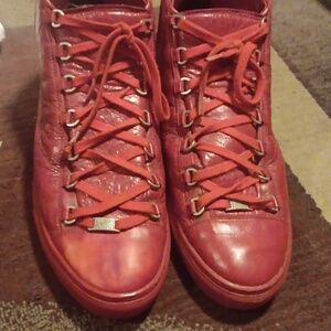 Balenciaga red arenas